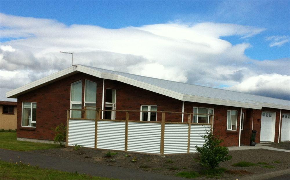 Guesthouse Bjarney Selfoss Bagian luar foto